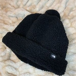North face Sherpa Pom beanie